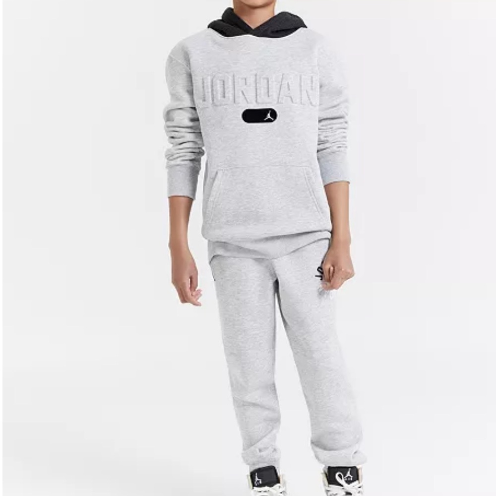 Jordan kids hoodie and joggers set